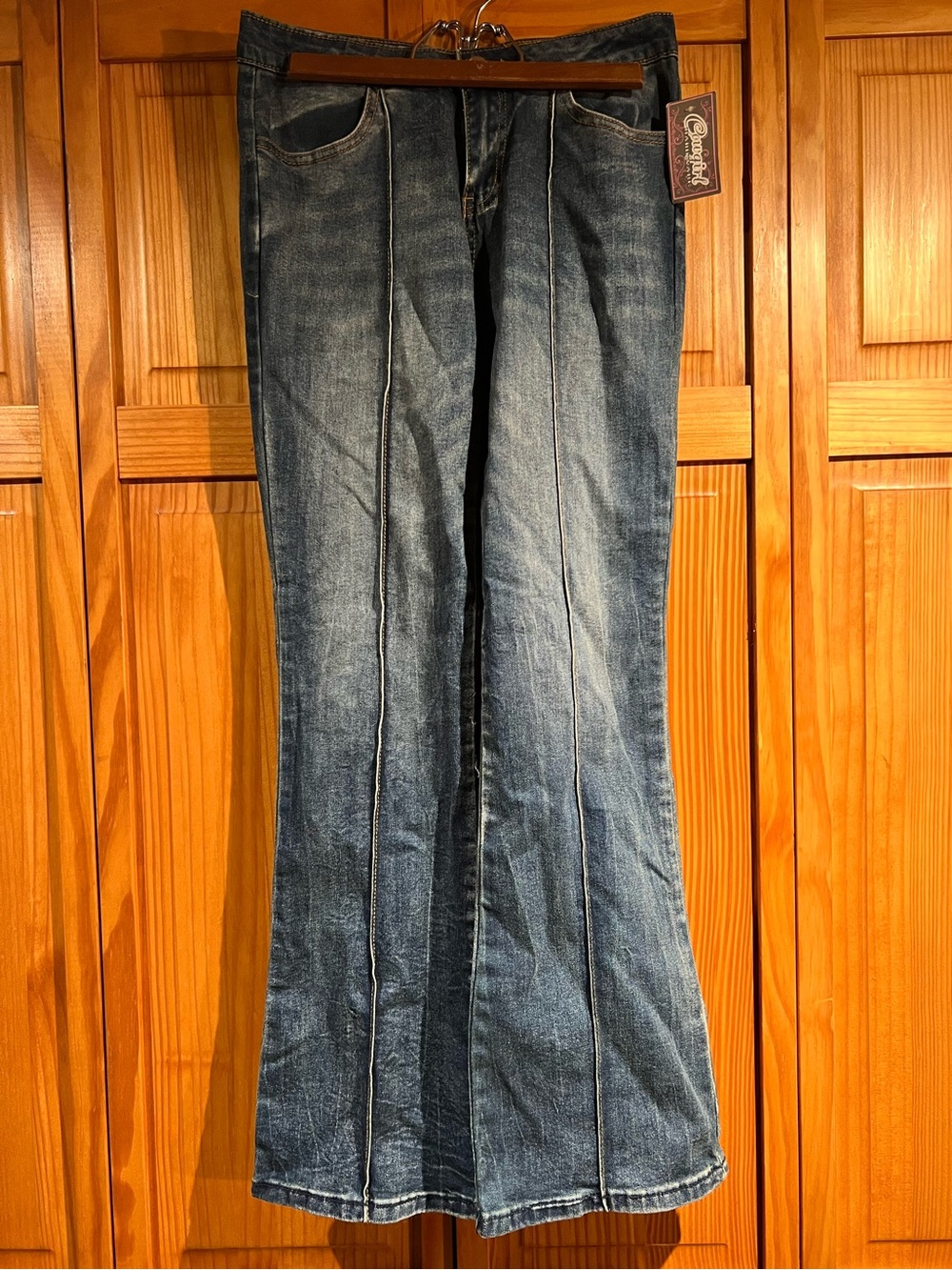 NWT Cowgirl Hardware Medium Wash Center Steam Bootleg Jeans Girls Size 10
